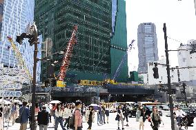 Track switching work for relocation of Shibuya Station on Ginza Line